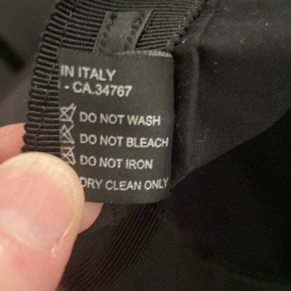 EUC PRADA HAT BALL CAP SIZE MED BLACK WITH LOGO WORN 2X BRIEFLY - Picture 9 of 14